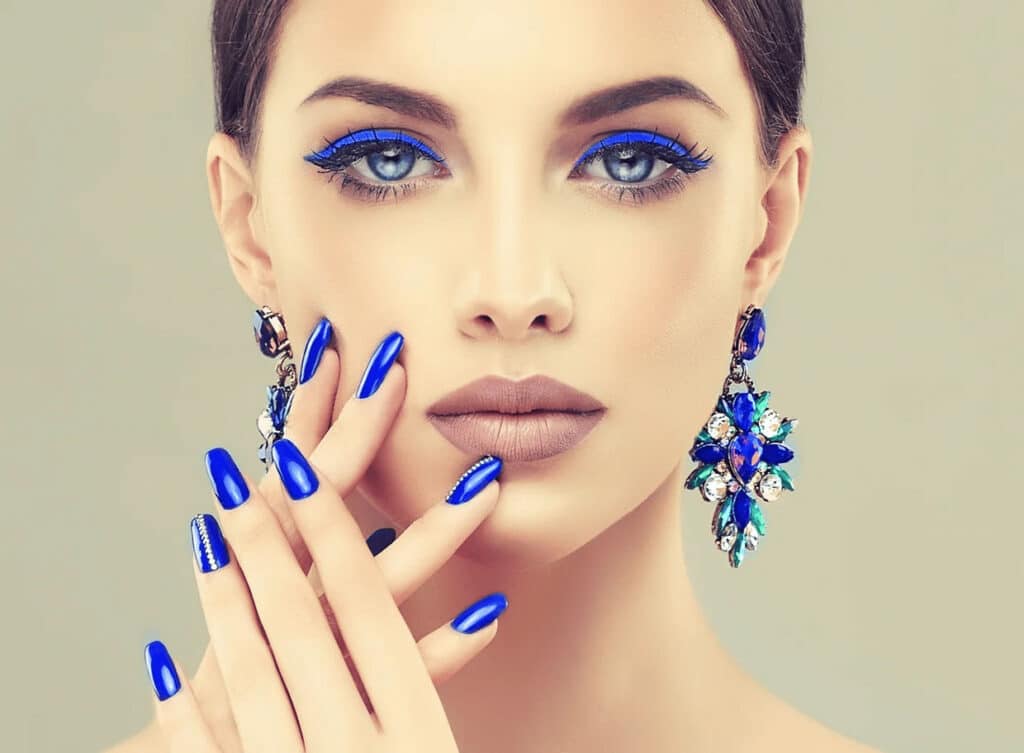 background model nails blue 20230306 043053